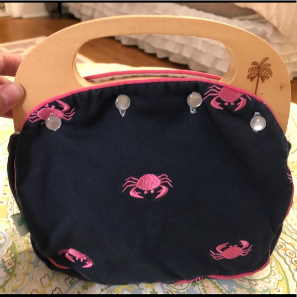 Lilly Pulitzer Handbags - Lily Pulitzer Purse with Reversible Cover